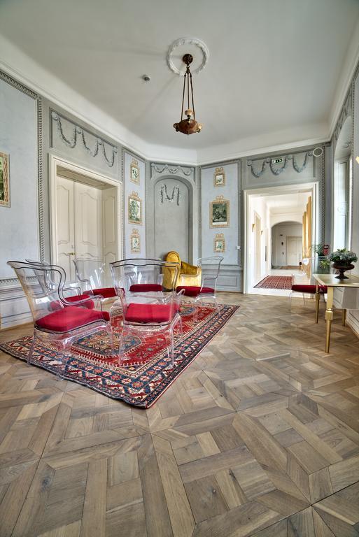 Art Hotel Kastiel Tomasov Экстерьер фото