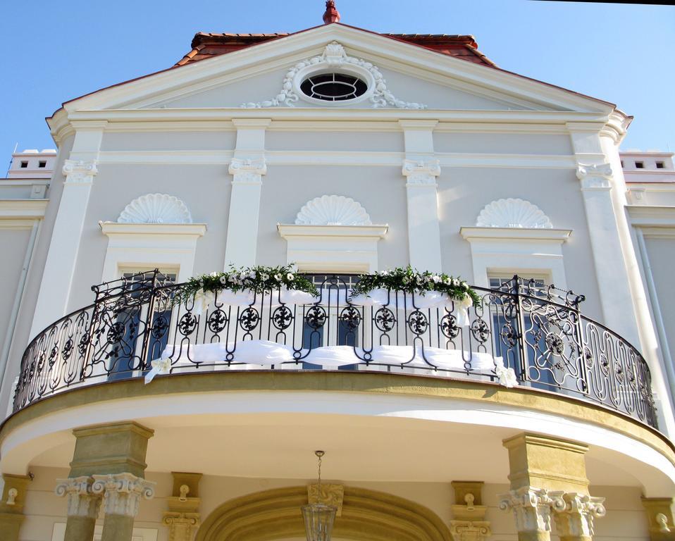 Art Hotel Kastiel Tomasov Экстерьер фото